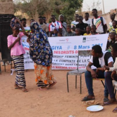 Journée mondiale des droits de la femmeThème National : Leadership Féminin, pour plus d’Egalité au Mali dans le contexte de la Covid-19les jeunes Leaders s’engagent dans la lutte contre l’excision et le mariage d’enfants